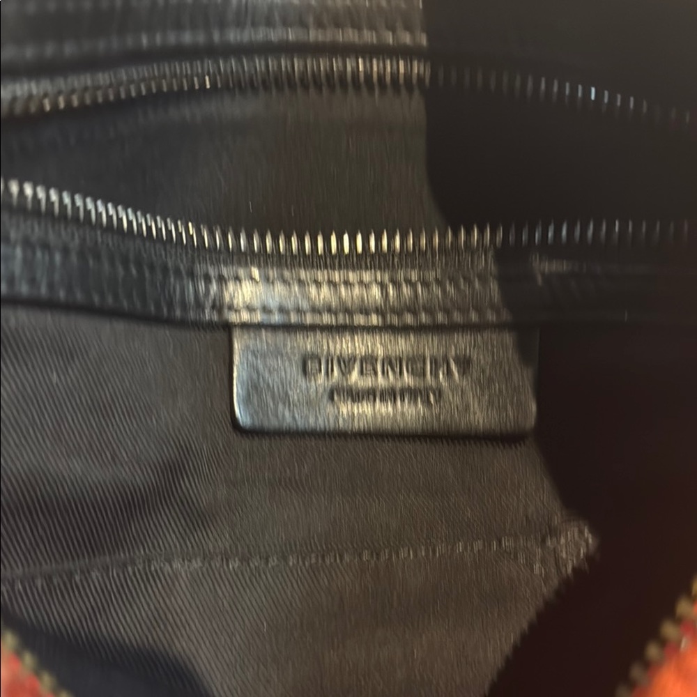 Givenchy Women's wrinkled Orange Leather Pandora Bag medium - Picture 3 of 7